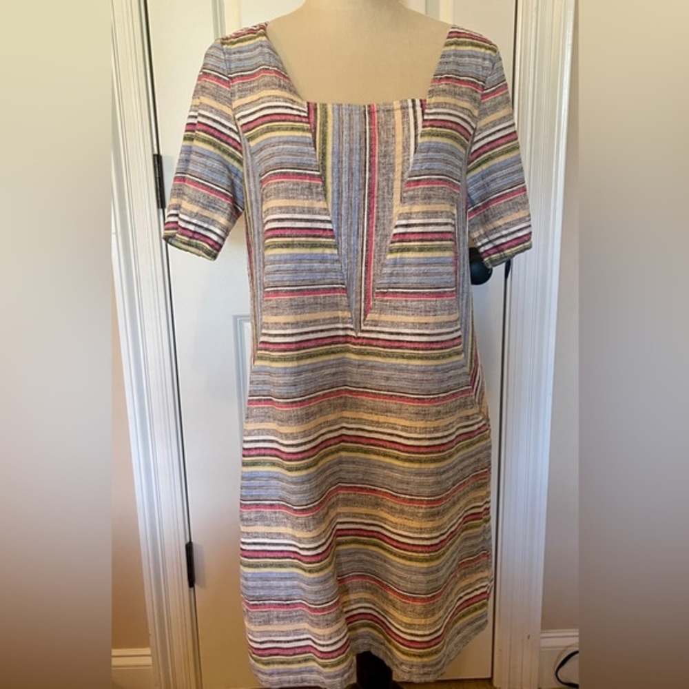 Linen dress.